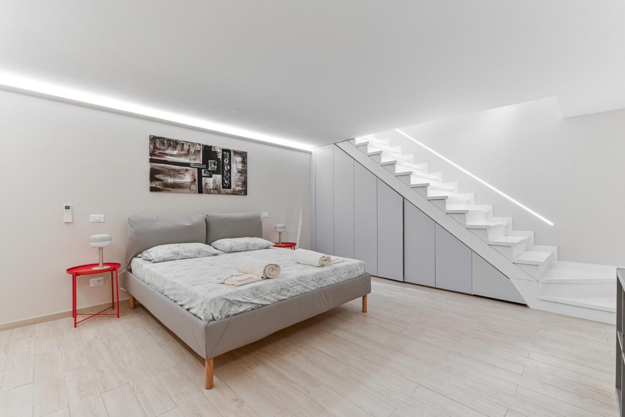 San Siro Ippodromo - Rho Fiera Elegant Two-story Loft Hébergement de vacances *